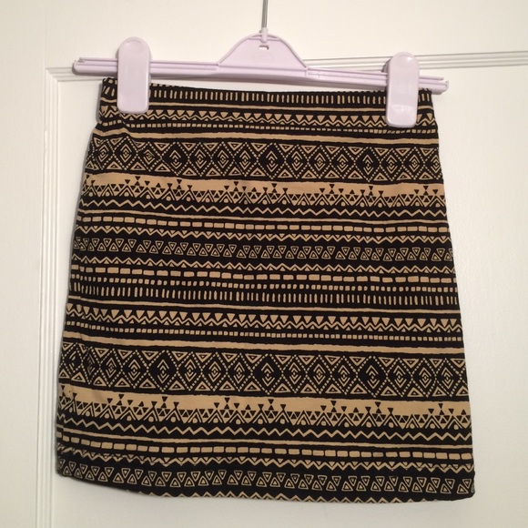 Forever 21  Aztec print bandage skirt UNWORN