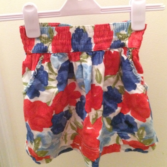 Floral Abercrombie skirt perfect condition