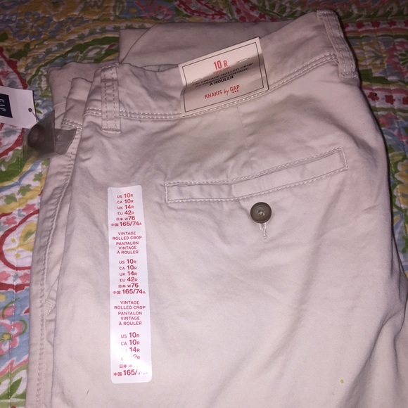 GAP Crop Pants