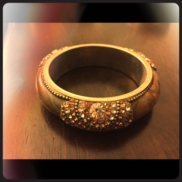 Wooden Gem Bracelet