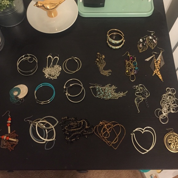 20 Earrings Bundle