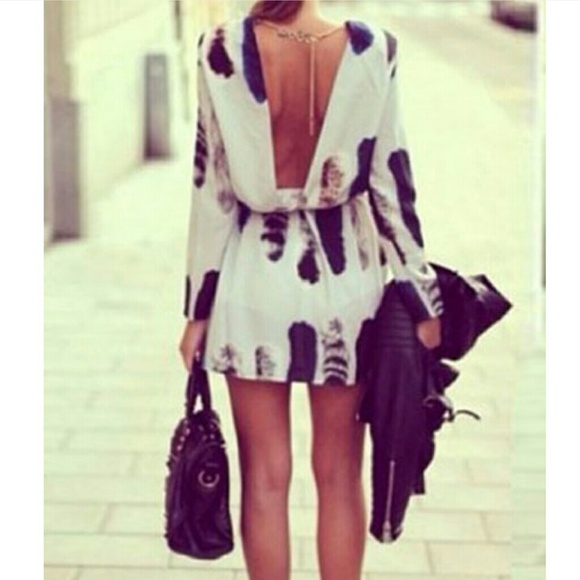 BLACK & WHITE PRINT BACKLESS MINI DRESS - Picture 2 of 3