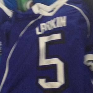 Meet your Posher, Adriel