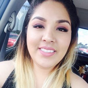 Meet your Posher, Gabriela