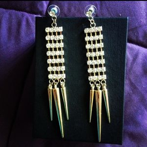 BEBE Classy Long Glam Spike Earrings NWOT