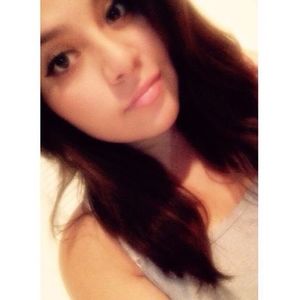 Meet your Posher, Iris