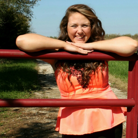 Meet your Posher, Harley - Picture 1 of 1