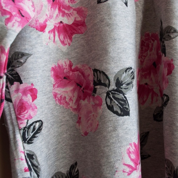 Flower Patterned Sweater - Picture 3 of 4