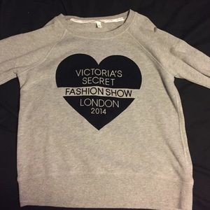Victoria's Secret London fashion show pullover