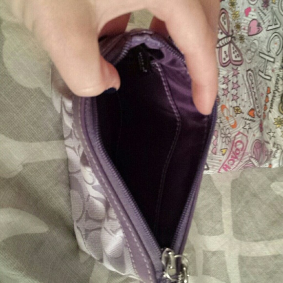 Coach - Picture 2 of 2