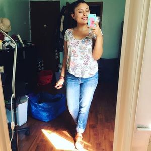 Meet your Posher, Leslie