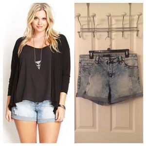 Plus Size Acid Cloud Wash Shorts