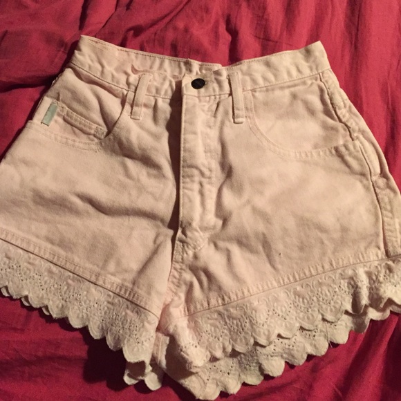 Pink Highwaisted Shorts