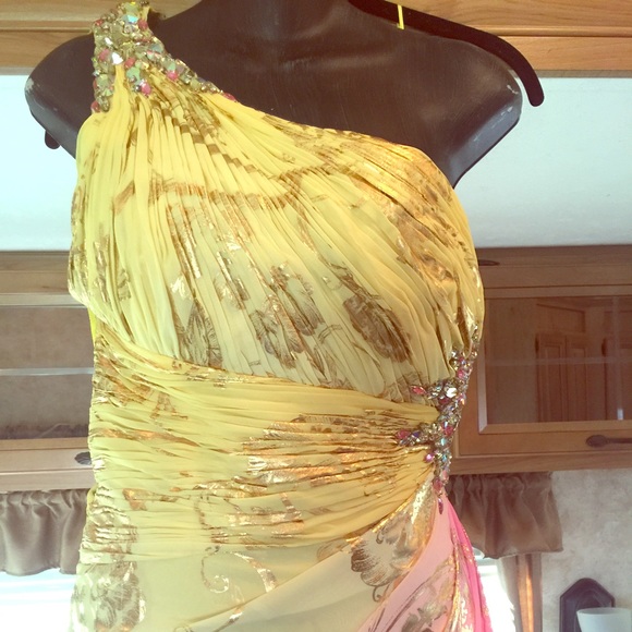 Dresses & Skirts - Yellow and pink gown