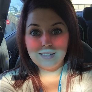 Meet your Posher, Alyssa