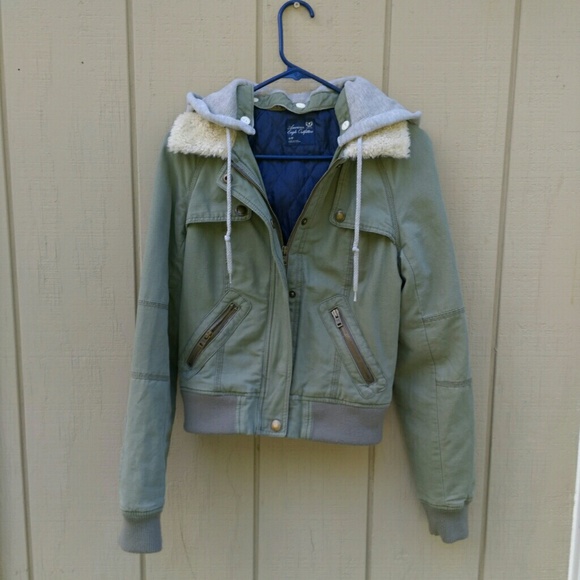 American Eagle women's forest green jacket