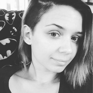 Meet your Posher, Crystal