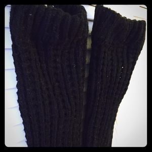 Black leg warmers!