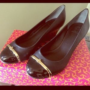 Classic Tory Burch wedge heel