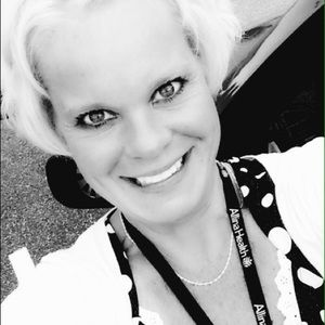 Meet your Posher, Cheri