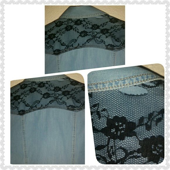 💚Chambray Denim blouse with lace*SALE* - Picture 3 of 3
