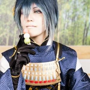 Meet your Posher, Ari