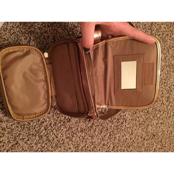 Gold Crossbody Bag - Picture 4 of 4