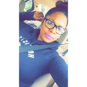 Meet your Posher, Destiny