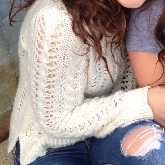 Sweater - Picture 2 of 4