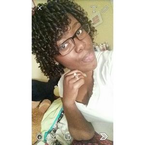 Meet your Posher, Briana