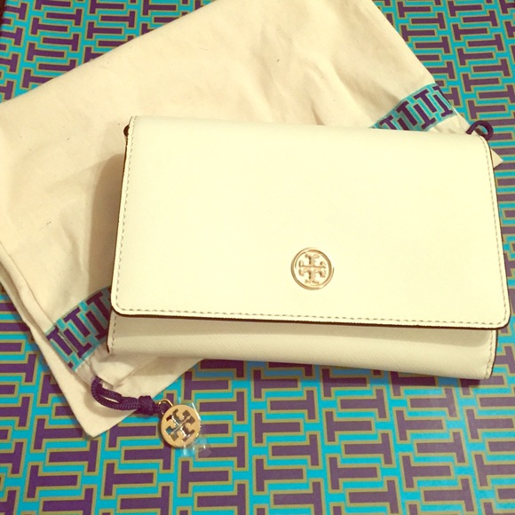 Tory Burch wallet on chain crossbody bag!