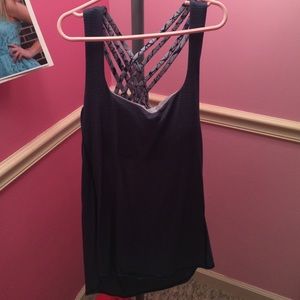 Super cute workout active tank top!! No trades!