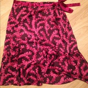 New York & Company silk skirt w/ satin ribbon tie