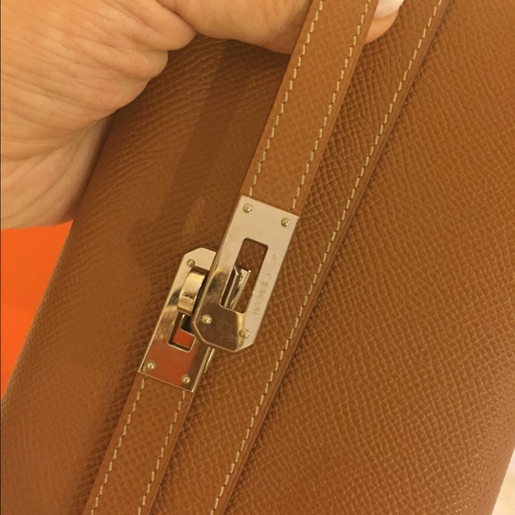 💗SOLDAuthentic Hermes kelly wallet - Picture 2 of 4