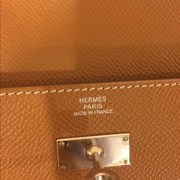 💗SOLDAuthentic Hermes kelly wallet - Picture 4 of 4