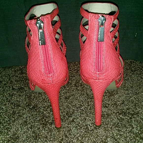 Peach heels - Picture 2 of 4