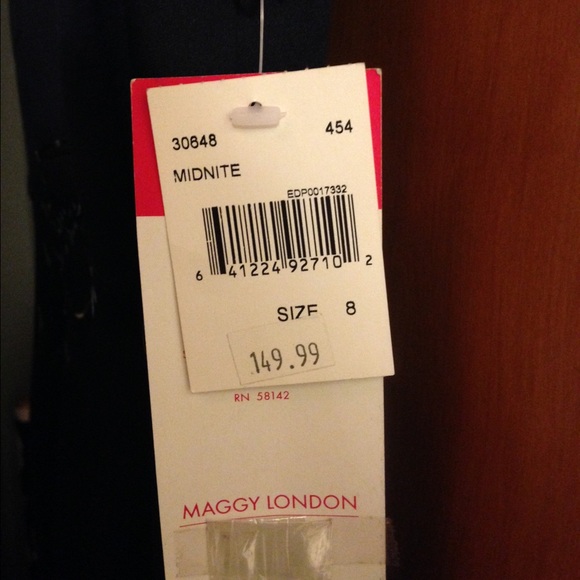 Maggy London full length gown - Picture 3 of 4