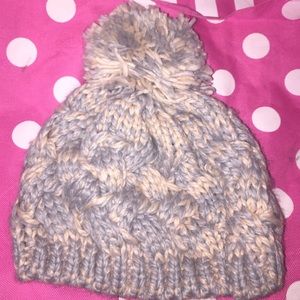 ❄️🌸 Gray & pink knitted winter beanie