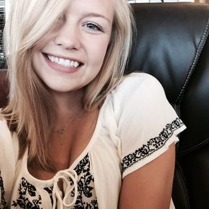 Meet your Posher, Kenna