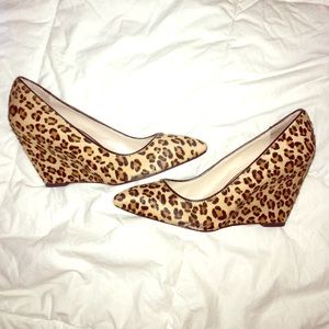 Leopard wedge heel