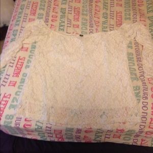 White off the shoulder shirt no tags worn once
