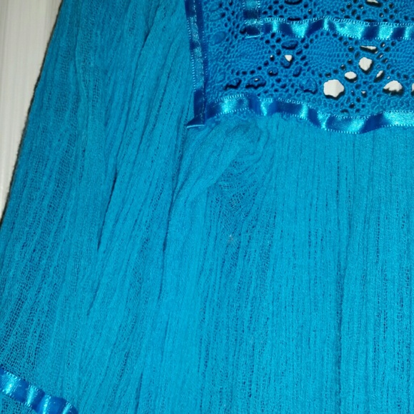 Blouse - Picture 2 of 4
