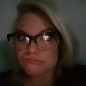 Meet your Posher, Chelsey