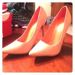 Shoe republica heels