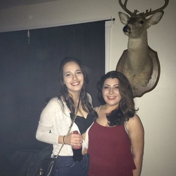 Meet your Posher, Tess - Picture 1 of 1