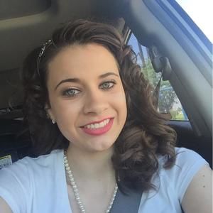 Meet your Posher, Anissa