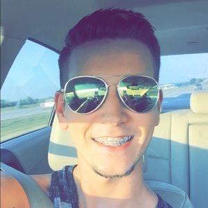 Meet your Posher, Evan