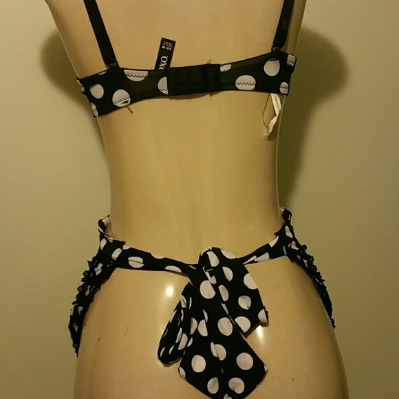 XOXO - Picture 2 of 2