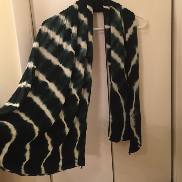 Converse tie dye scarf