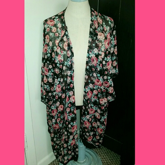 Tops - Floral Shawl